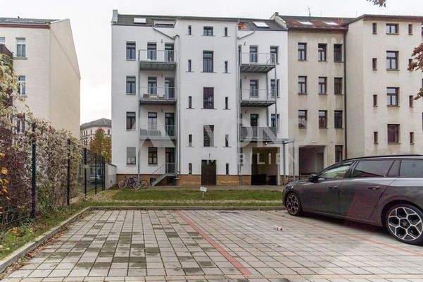 Stellplatz + Hinteransicht