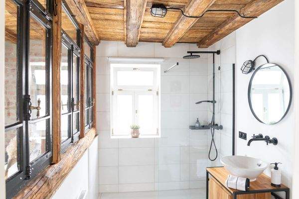 luxuriöses Dusch/WC Zimmer