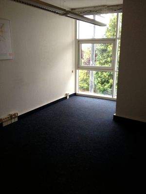 Büro1.jpg