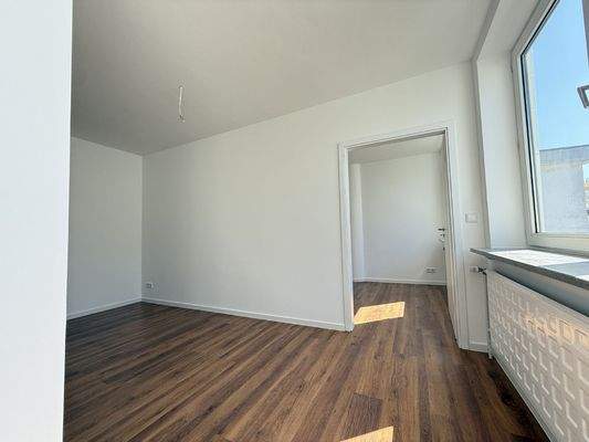 Flur vor der Küche - 3 Zimmer - Lütt Immobilien Kiel