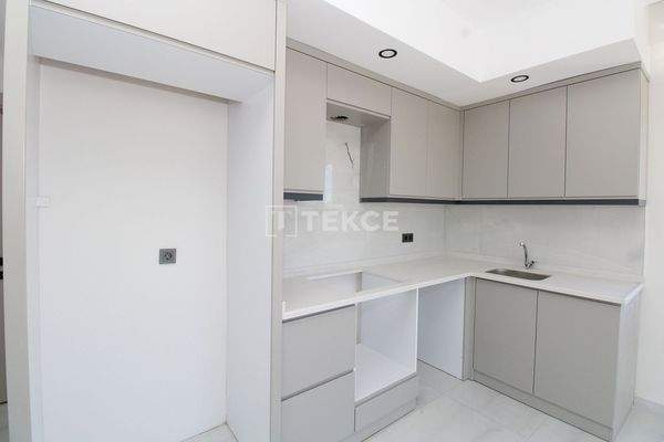 Brand-New Apartment in a Poolside Building in Manavgat Antalya