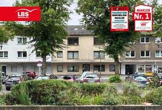 Hausansicht und Umgebung