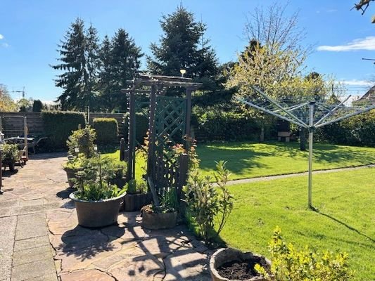 Hof- und Gartenansicht, B3.jpg
