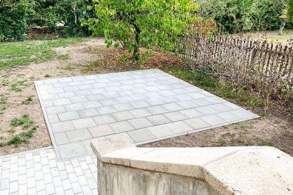 Terrasse im eigenen Garten