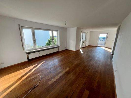 Wohnung EG: Wohn-/Esszimmer