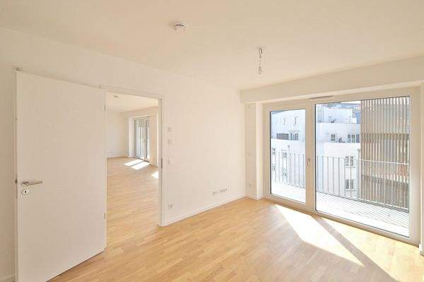 Schlafzimmer mit Balkonzugang