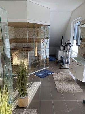 Vollbad mit Glassauna