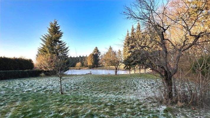 weitläufiges Grundstück