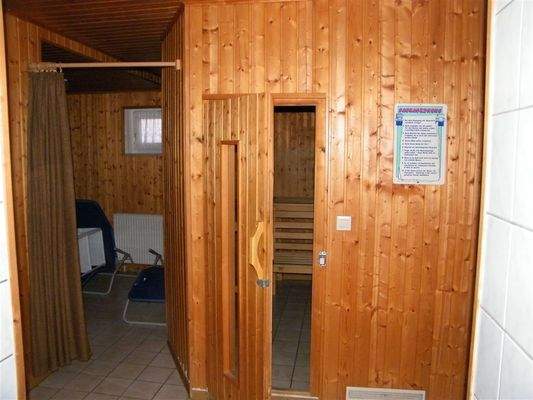 Wohnhaus KG Sauna