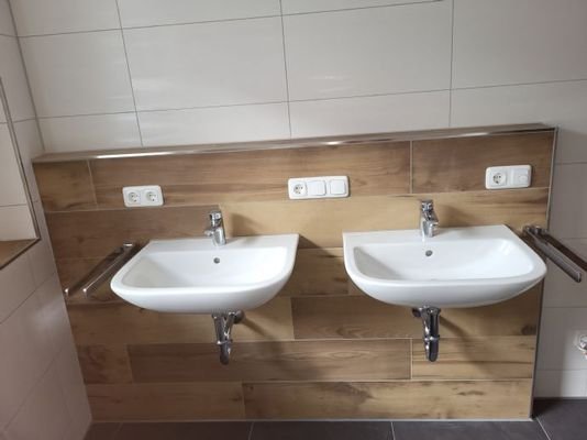 Hochwertiges und modernes  Badezimmer