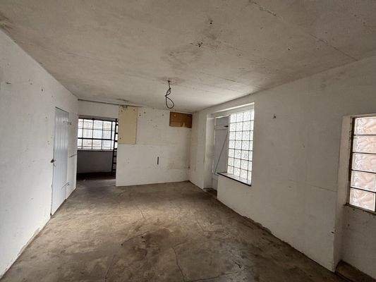 Vorraum Vogelvolieren