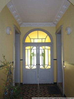 Treppenhaus - 2-Raumwohnung in Radebeul