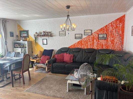 H 549 EG Erstes Wohn- Esszimmer Ansicht 1.jpg