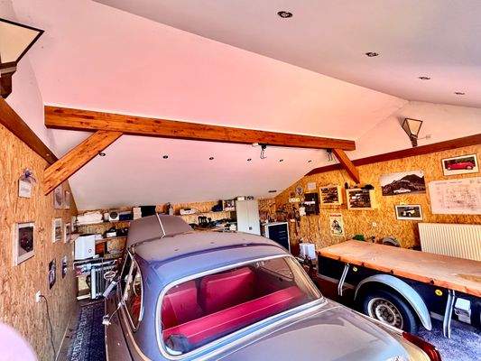Oldtimer- Garage