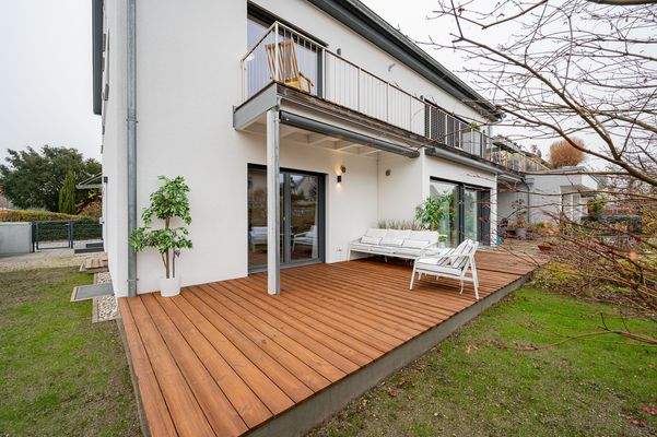 Schöne Holzterrasse