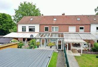 Hausansicht Garten