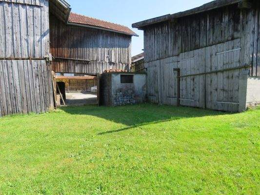 hintere Hofraumzufahrt 