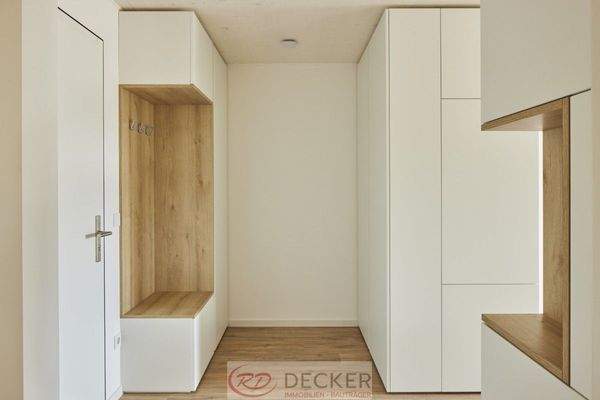 Eingangsbereich 2-3 Zi.