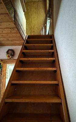 Treppe zum Spitzboden
