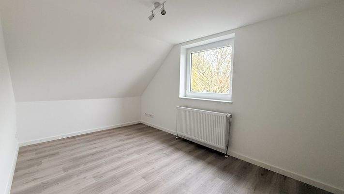 Helles Dachgeschosszimmer