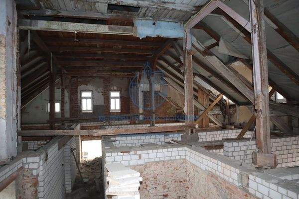 Rohbauzustand im DG - Einzug Decken noch erforderlich