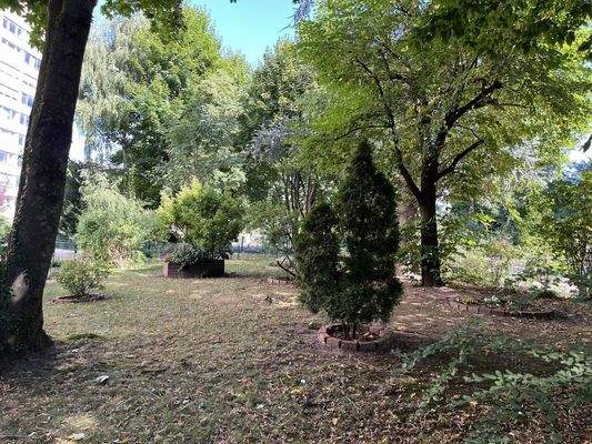 Parkähnliche Gartenanlage