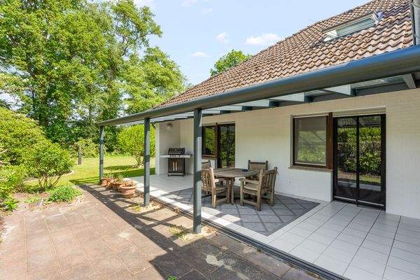 Überdachte Terrasse