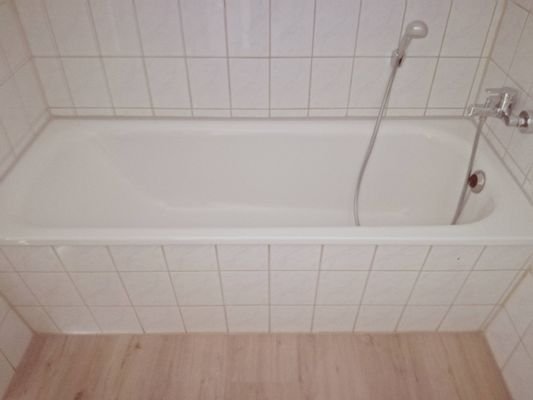 mit Badewanne