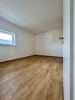 20250415_092707357_iOS