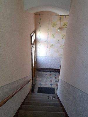 Treppenhaus EG-Hauseingang.jpg