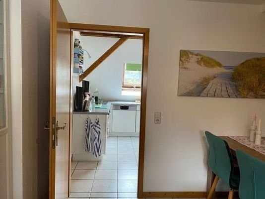 Wohnzimmer - Durchgang zur Küche