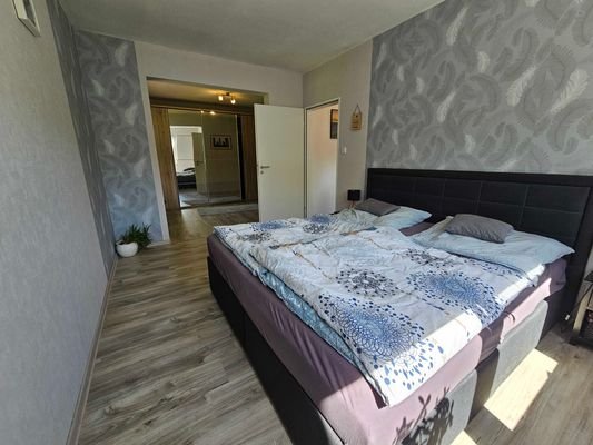 Schlafzimmer 1.OG