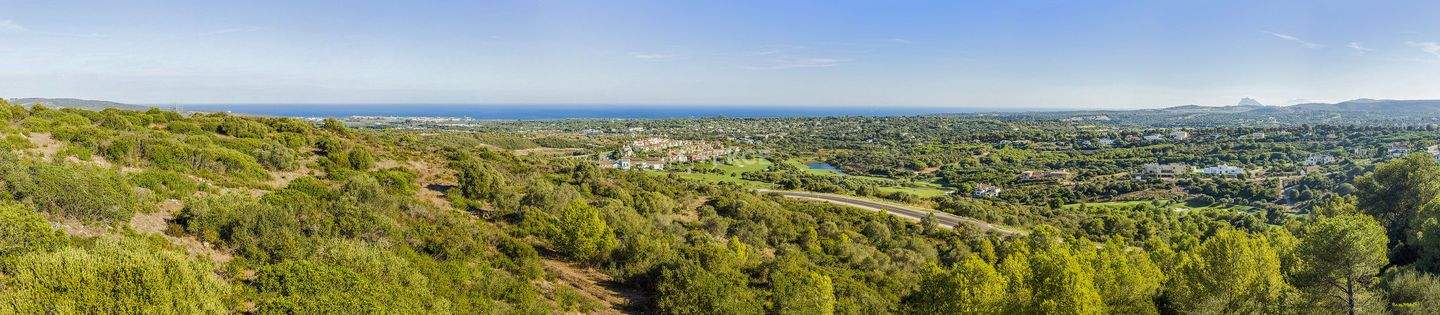 Panoramic Sea and Golf View Plots in Sotogrande Cádiz