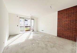 Wohnzimmer mit Balkon