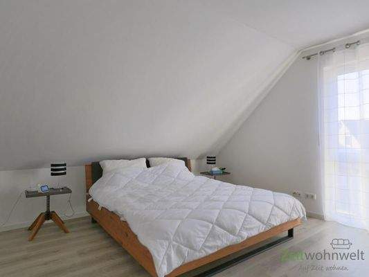 Blick ins große Schlafzimmer