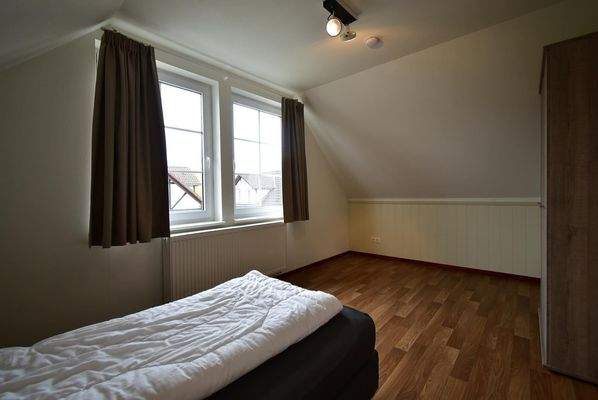 Freistehendes 4-Personen-Ferienhaus mit neuer Küche und 2 Bädern im Ferienresort Cochem009