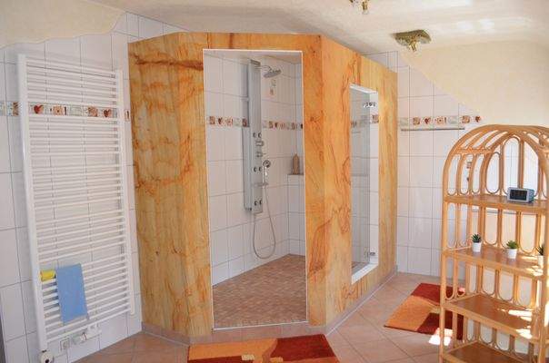 Tageslichtbad im 2. Obergeschoss