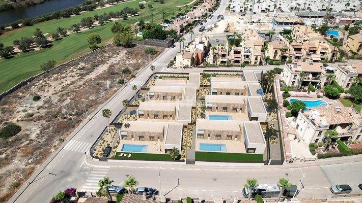 Single-Storey Villas in Vistabella Golf Algorfa