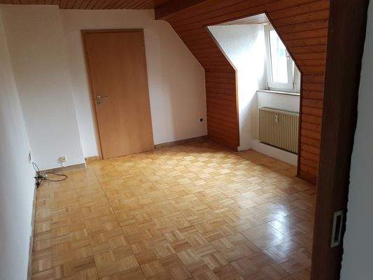 2.OG-Recht Gemeinschaft Zimmer.jpg