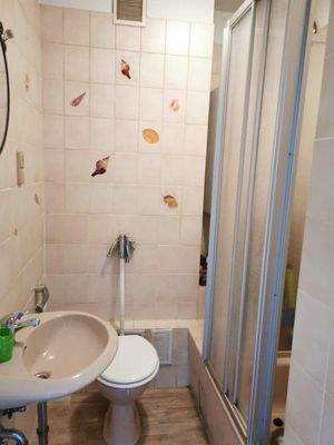 Gäste WC mit Dusche
