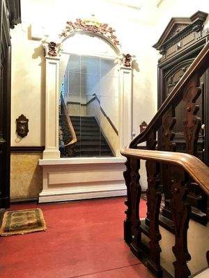 VH_Treppenhaus_unten_gr.Spiegel