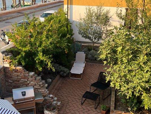 garten_aussen_oben.jpg