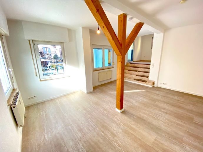 Gepflegte und moderne Altbau 3-Zimmer Wohnung mit hohen Decken in Ostfildern-Ruit