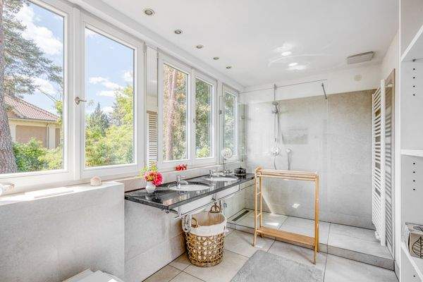 Duschbad mit Ausblick