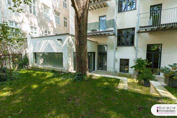 Hofseitige Fassade - Balkone