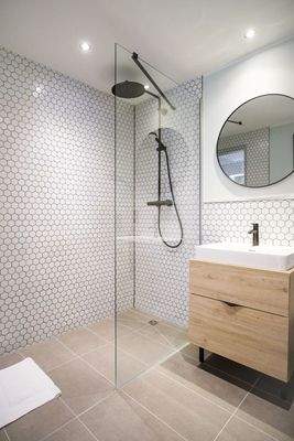 5d77f1d6-1ebb-47b2-9f8f-b47b75a6a6f2