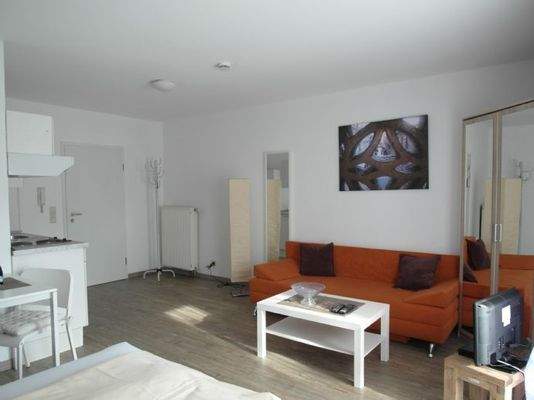 Wohnraum mit Küchenzeile