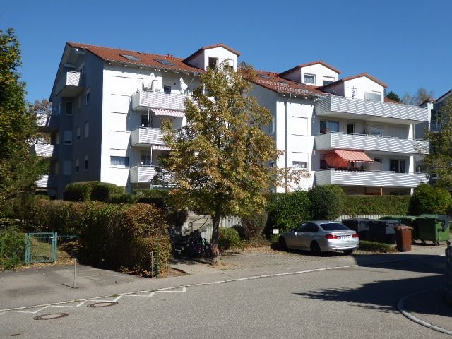 RÃ¶pke  Partner Immobilien: GroÃzÃ¼gige 2-Zimmer-Wohnung mit Balkon und Tiefgaragenplatz in Ãschel