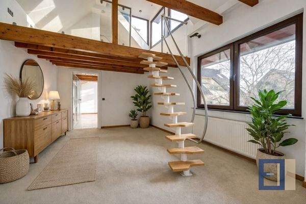 Wohnbereich mit Galerie BEIPIEL