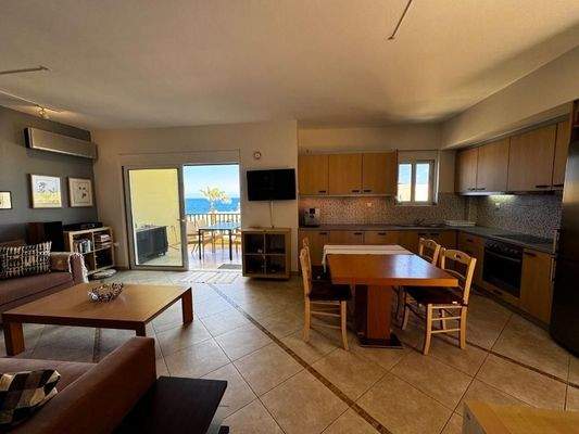 Kreta, Panormos: Apartment im ersten Stock in einer Wohnanlage zu verkaufen